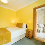 Bertra House Bed & Breakfast 3*