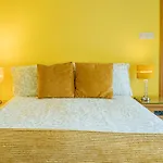 Bed & Breakfast Bertra House 3*