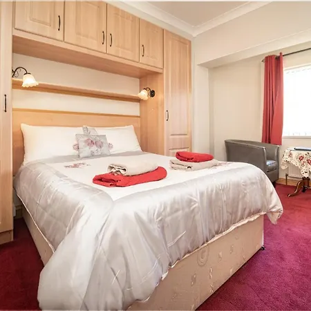 Bertra House ベッド・アンド・ブレックファスト 3*