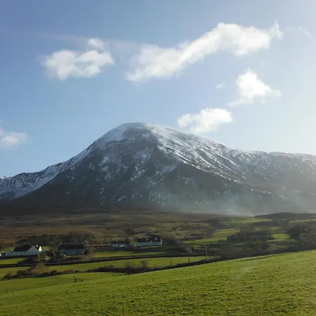 Bertra House Panzió Westport